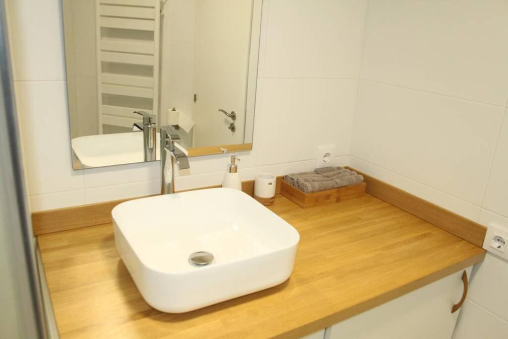 Apartament Nuevo Y Acogedor Apto En Vielha-Betren. Con Garaje Zewnętrze zdjęcie