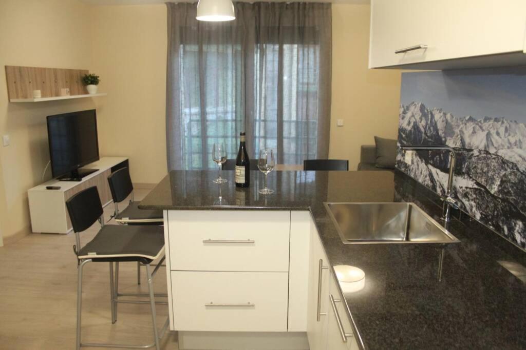 Apartament Nuevo Y Acogedor Apto En Vielha-Betren. Con Garaje Zewnętrze zdjęcie